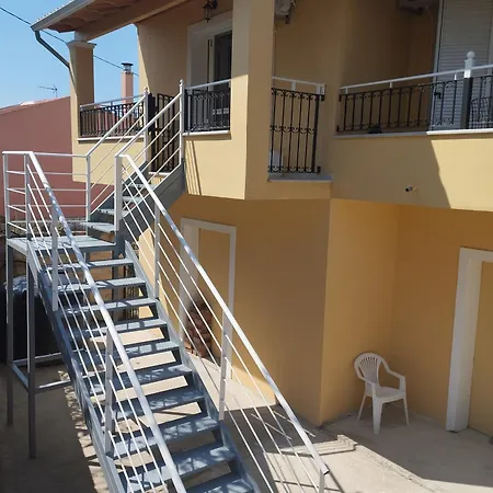 Georgia Pensión Lefkimmi (Corfu)