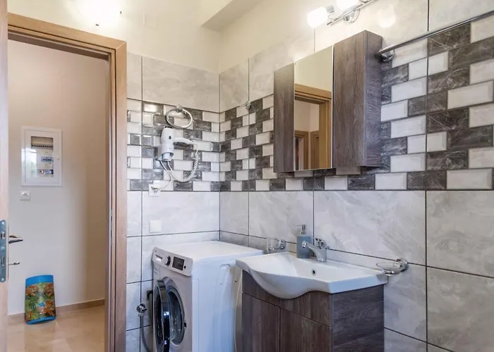 Georgia レフキンミ