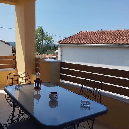 Georgia 4* Lefkímmi