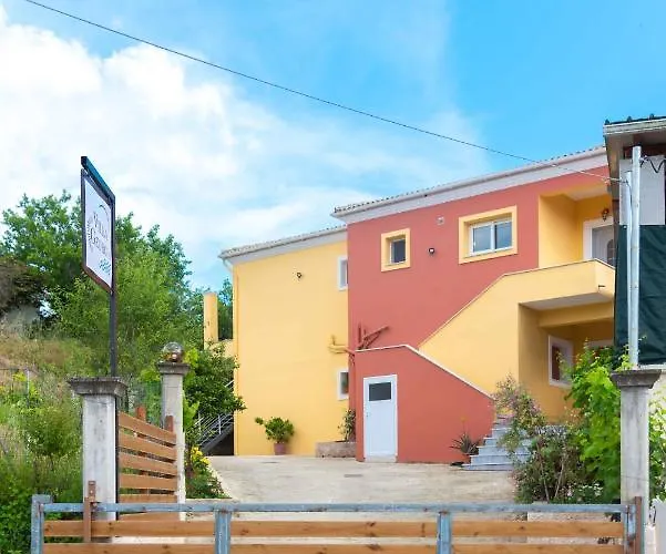 Georgia בית הארחה 4*